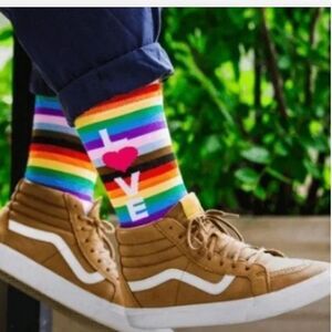 Pride Love Rainbow Unisex High Rise Crew Socks Multi-Colored Sz M/L (two pair)